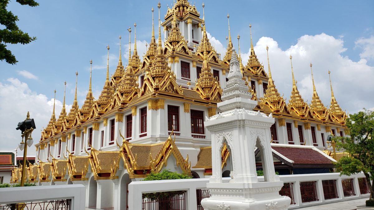 11 templos para visitar em Bangkok - Loha Prasat